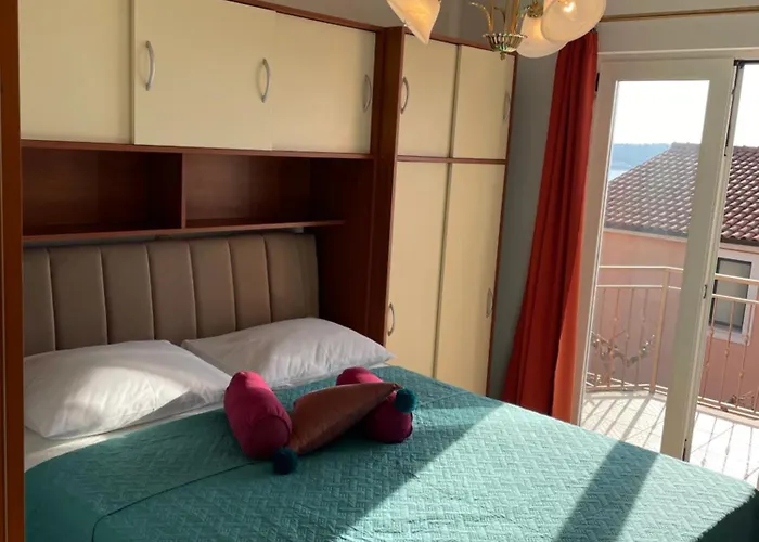Comfortable Apartment Near The Sea