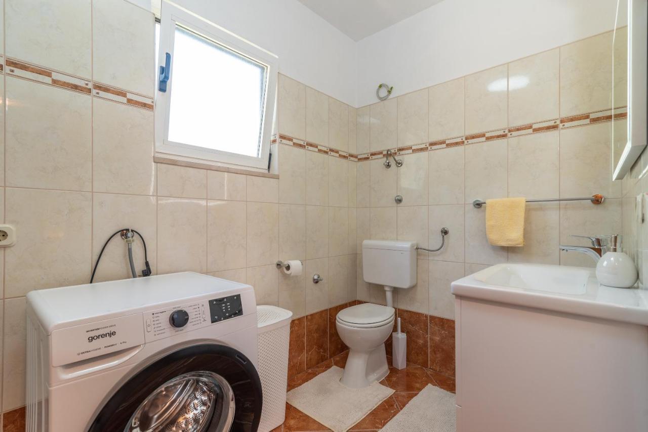 Comfortable Near The Sea Apartament